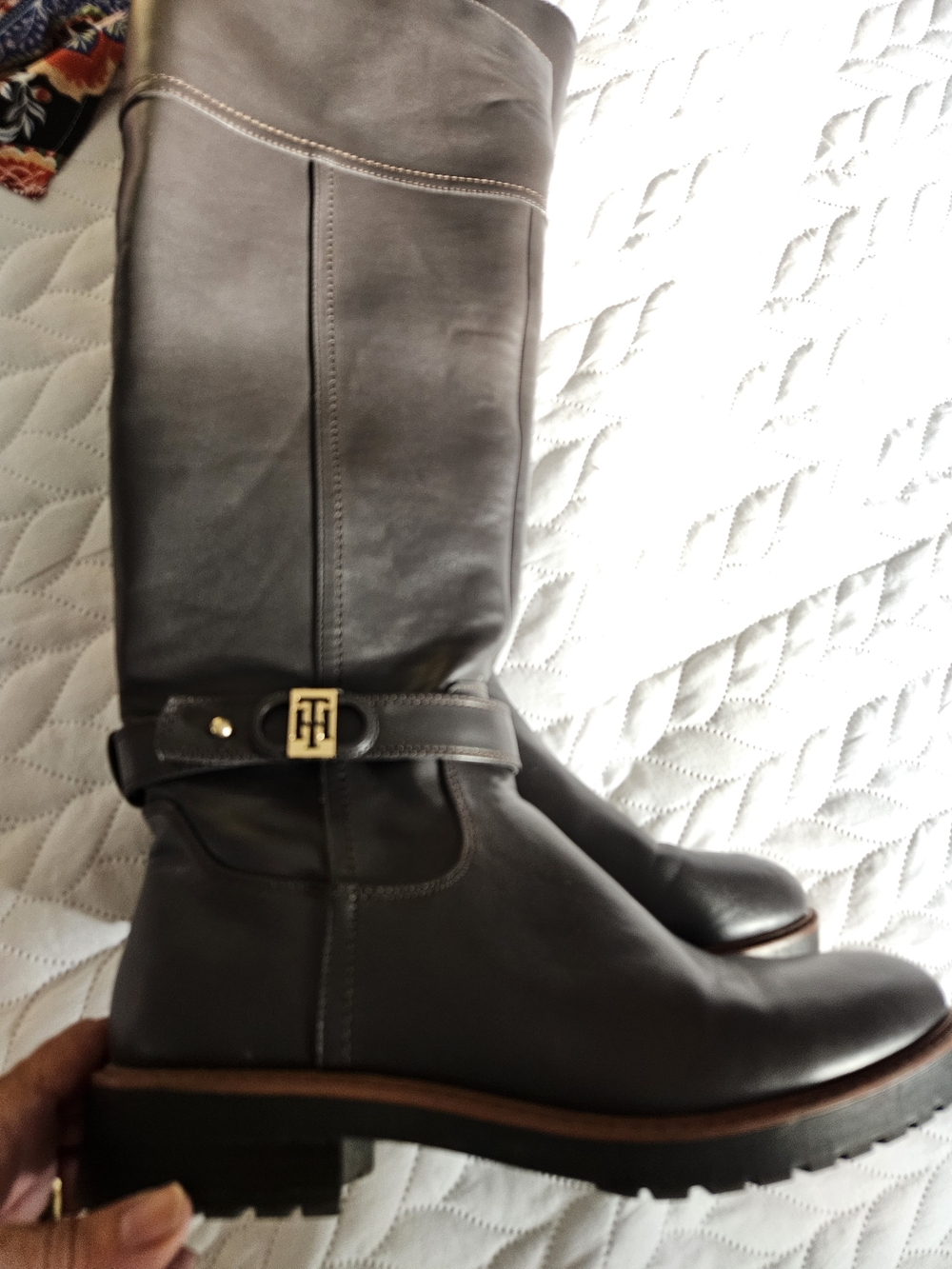 Tommy Hilfiger Brown Leather Heeled Riding Boots.B.